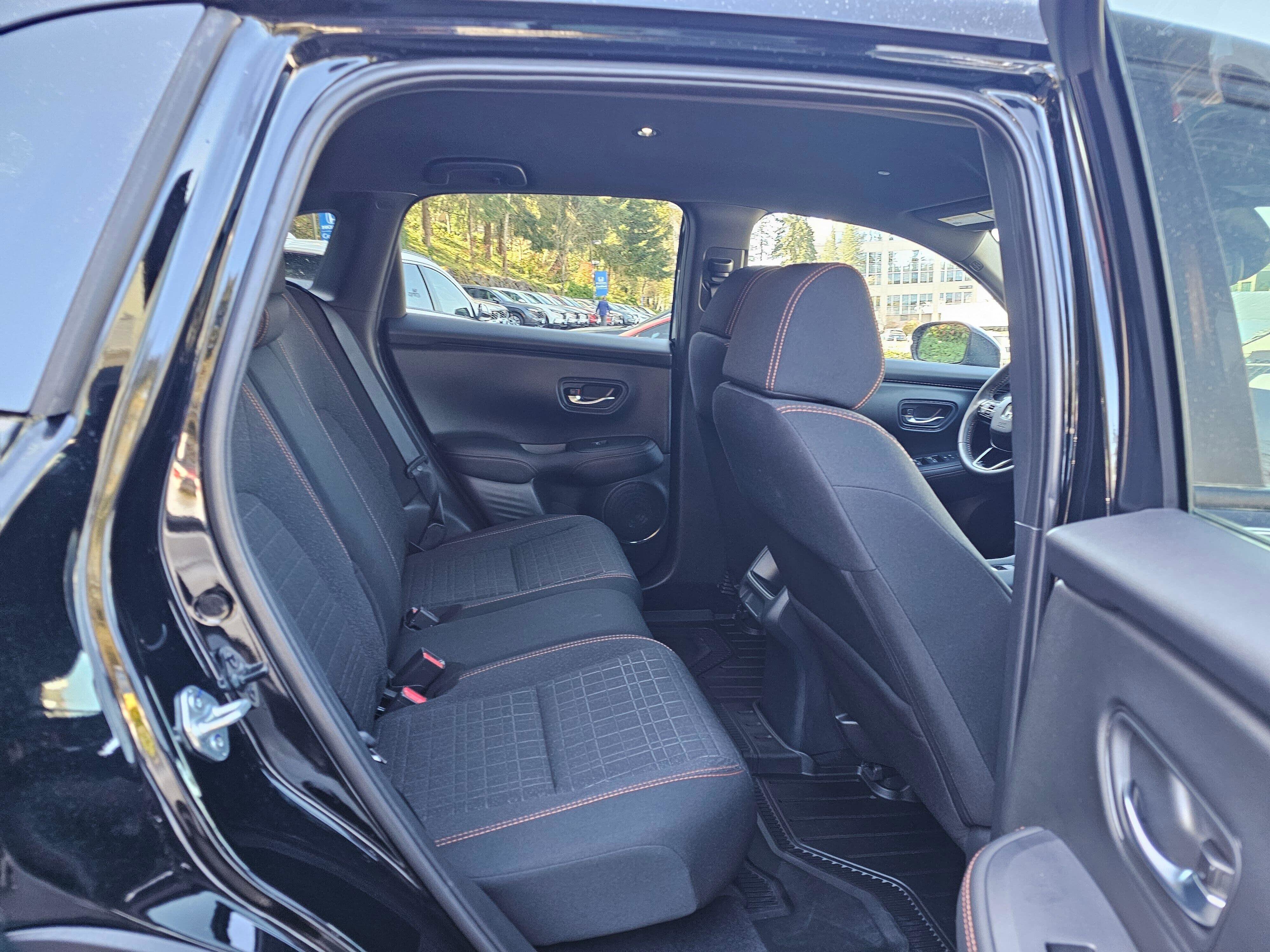 Certified 2025 Honda HR-V Sport image 11