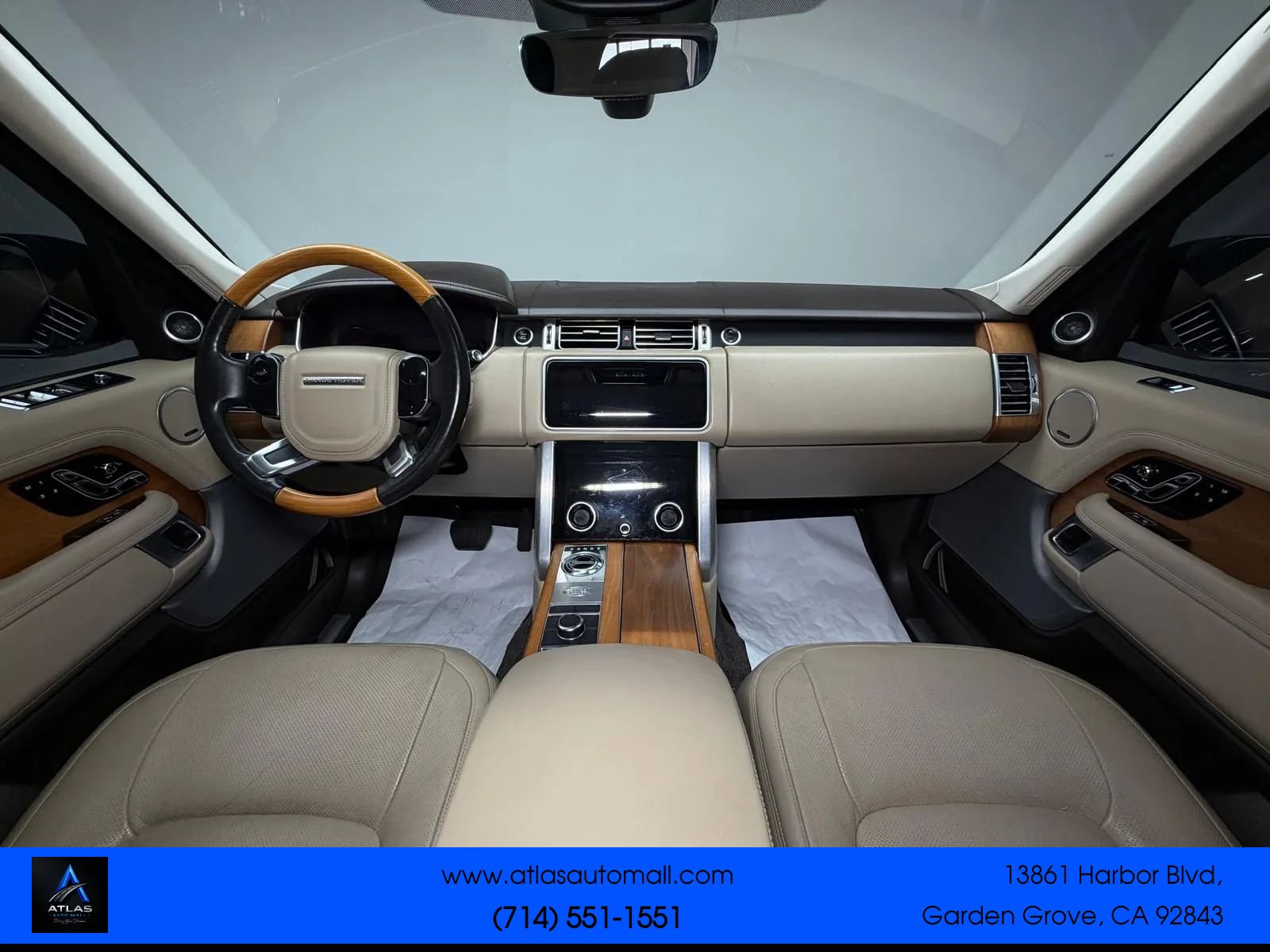 Used 2018 Land Rover Range Rover Supercharged AWD/4WD image 24