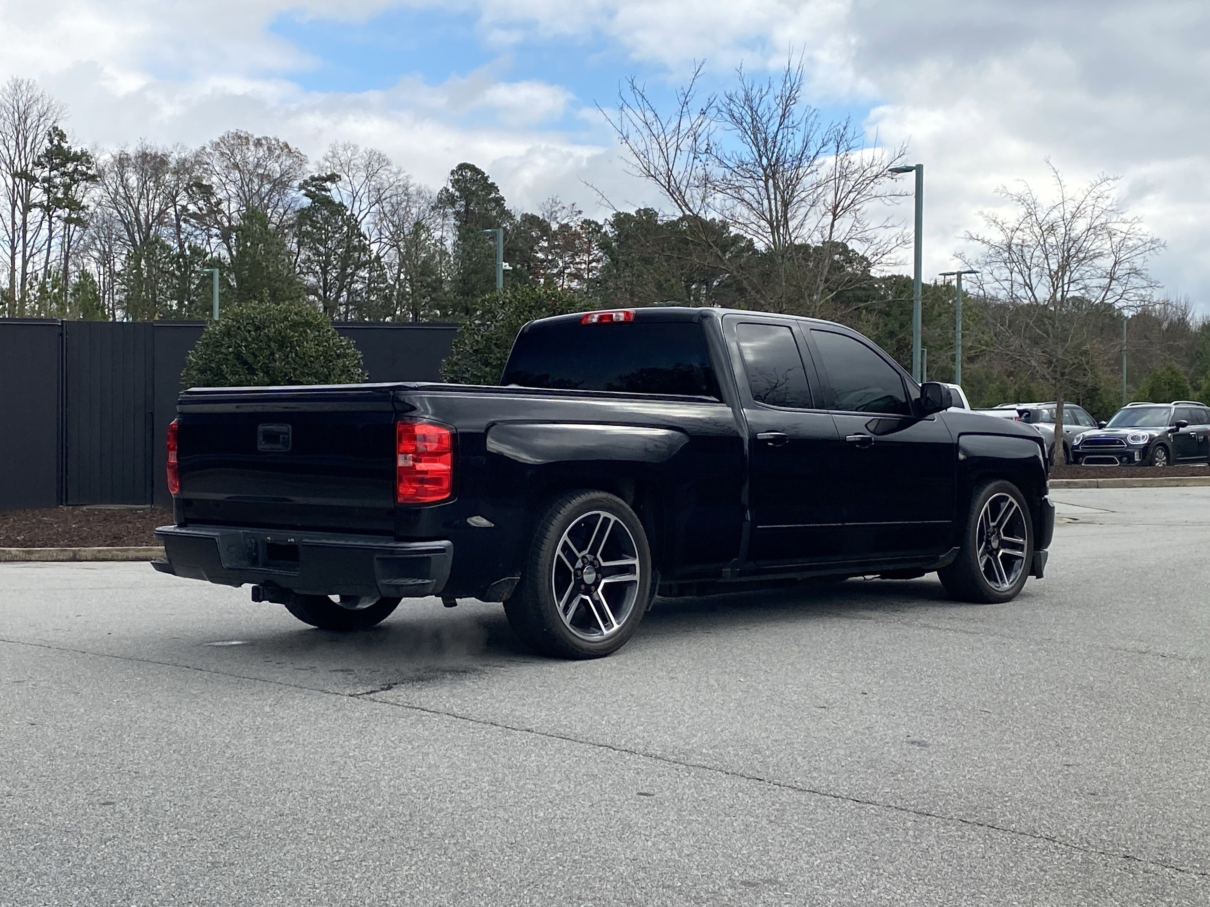 Used 2017 Chevrolet Silverado 1500 LT w/ All Star Edition image 3