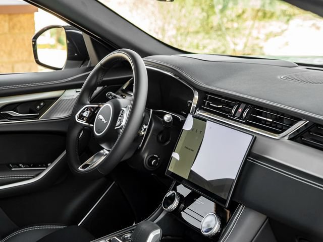 New 2026 Jaguar F-PACE R-Dynamic S AWD/4WD image 30