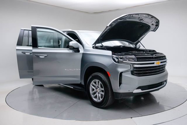Used 2024 Chevrolet Suburban LT image 15