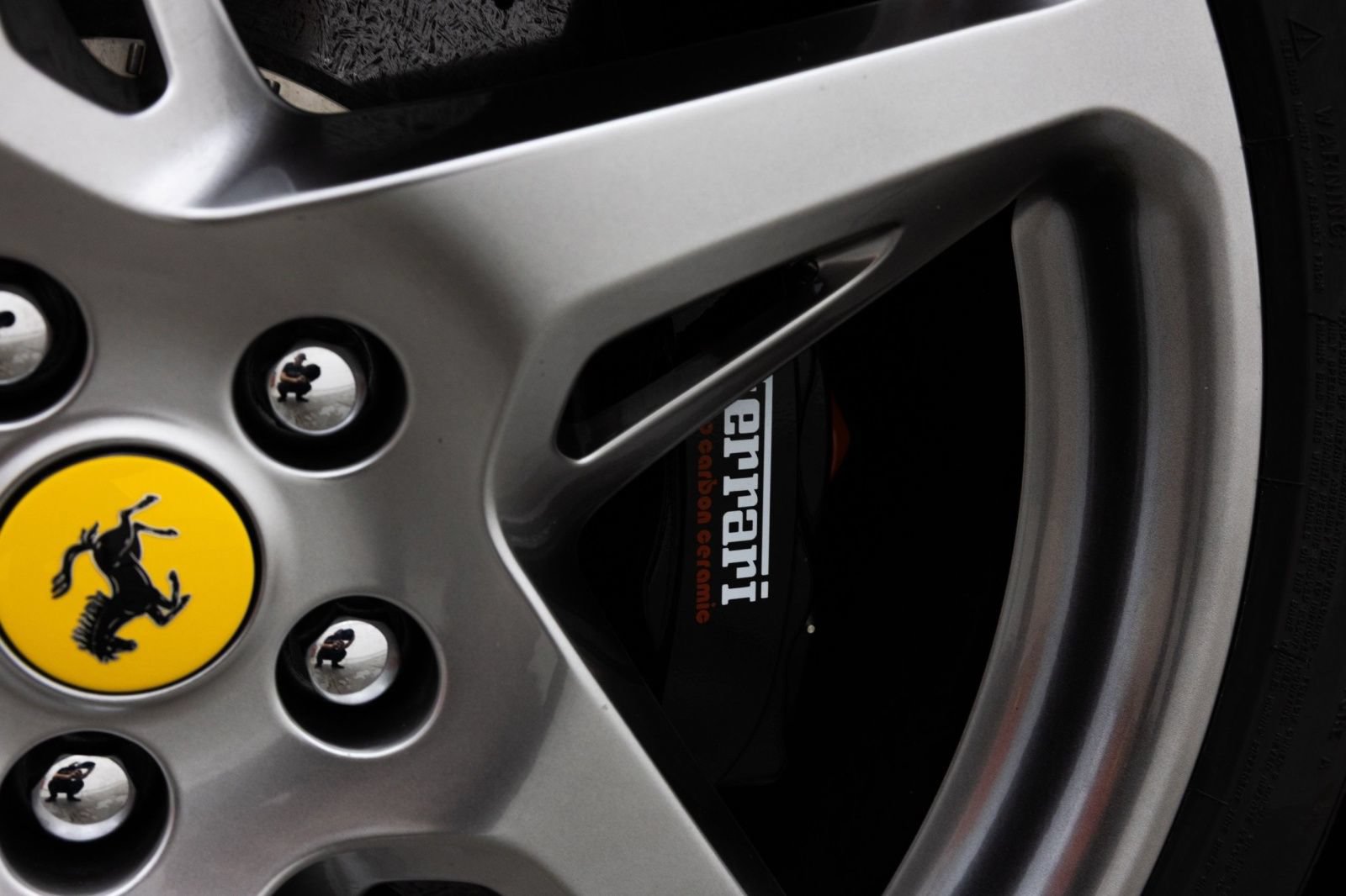 Used 2011 Ferrari 458 Italia Coupe RWD image 31