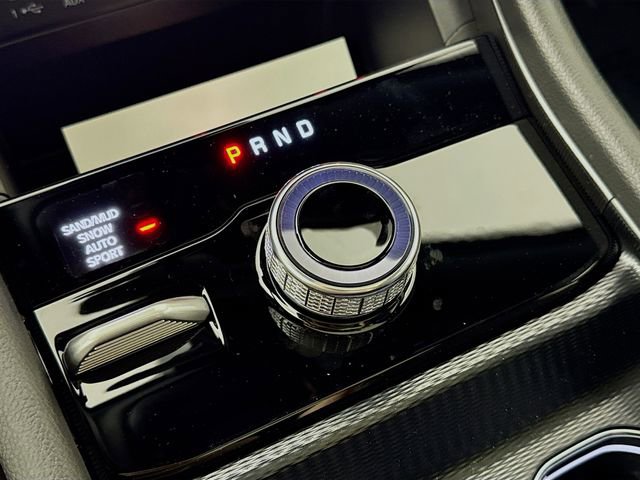 New 2025 Jeep Grand Cherokee L Limited w/ Black Appearance Package image 17