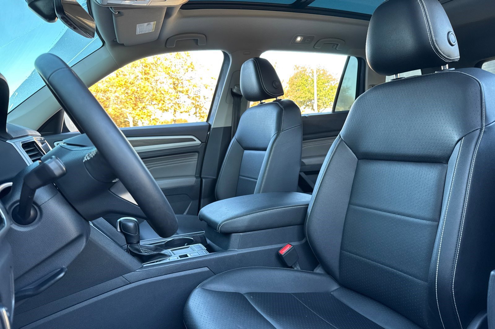 Used 2023 Volkswagen Atlas SE image 22