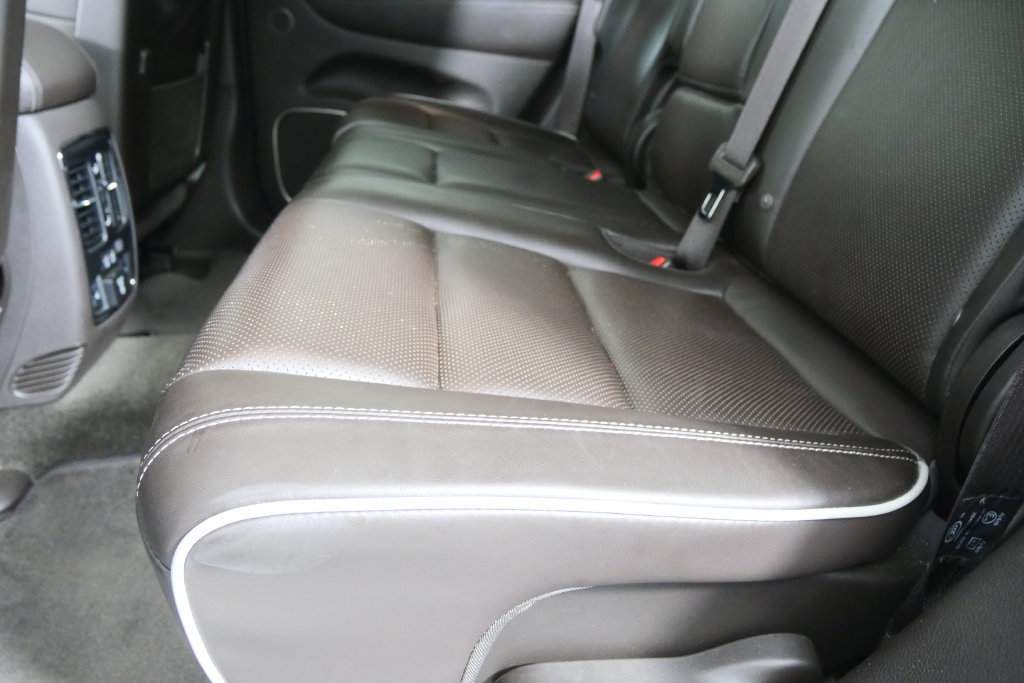 Used 2018 Jeep Grand Cherokee Overland RWD image 16
