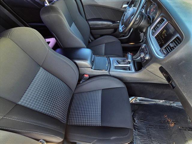 Used 2022 Dodge Charger R/T w/ Blacktop Package image 19