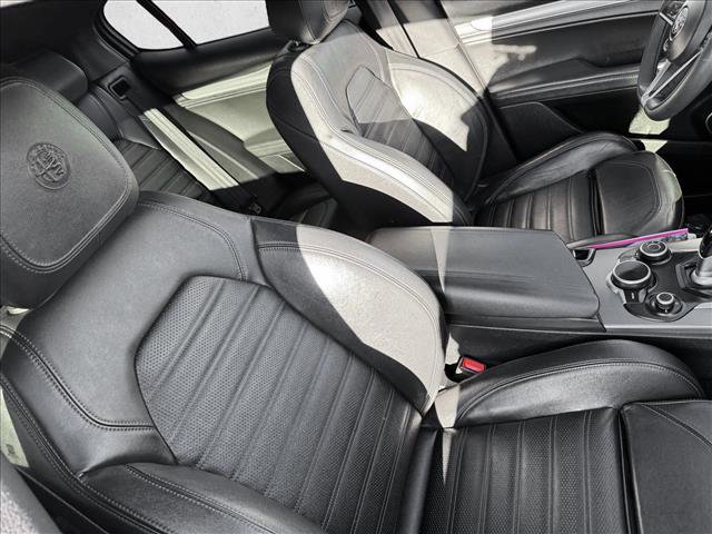 Used 2018 Alfa Romeo Stelvio Ti Sport image 18