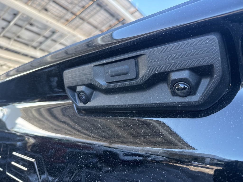 New 2026 Chevrolet Silverado 2500 Custom w/ Custom Value Package image 12