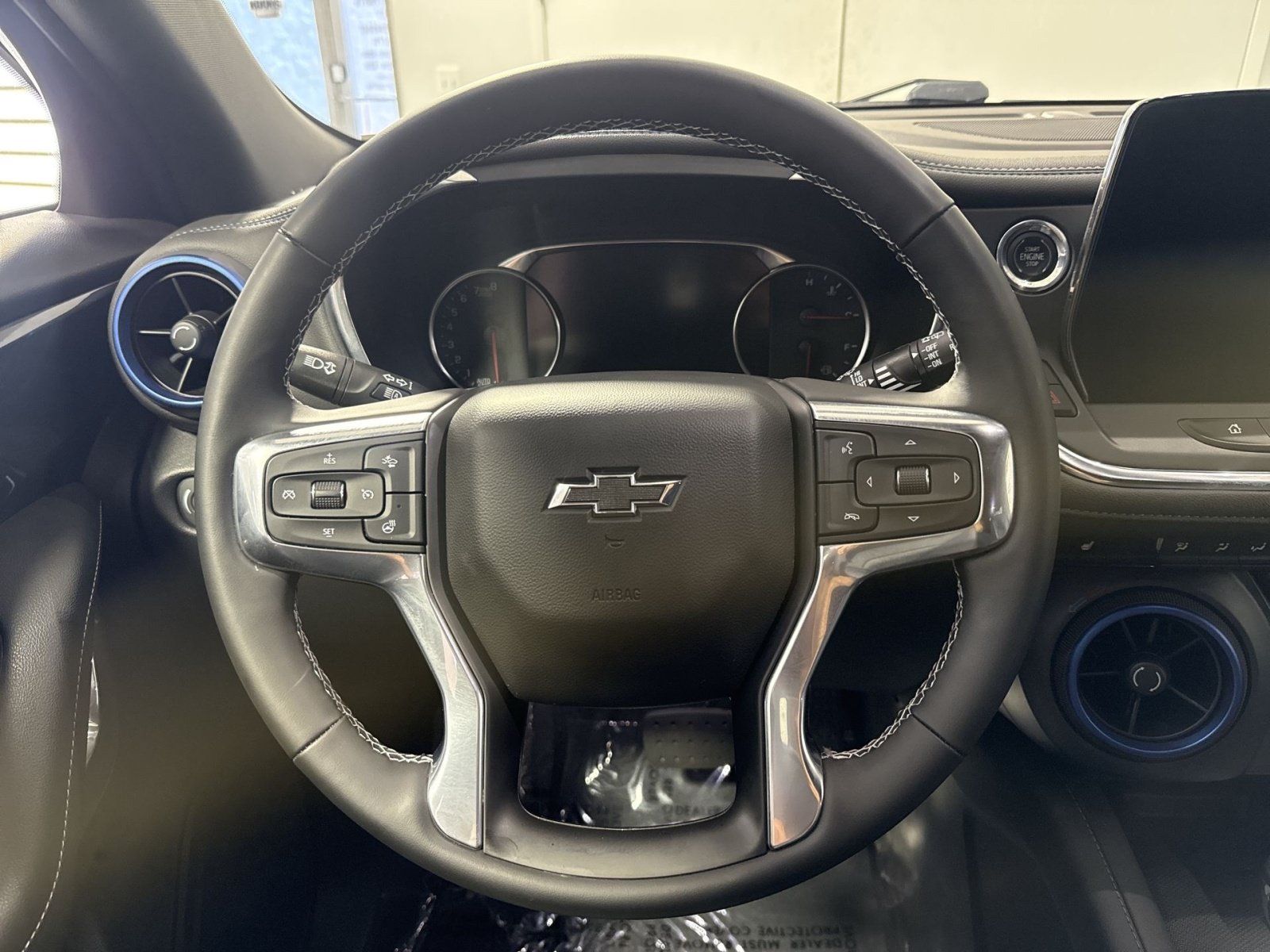 Used 2024 Chevrolet Blazer RS FWD image 17