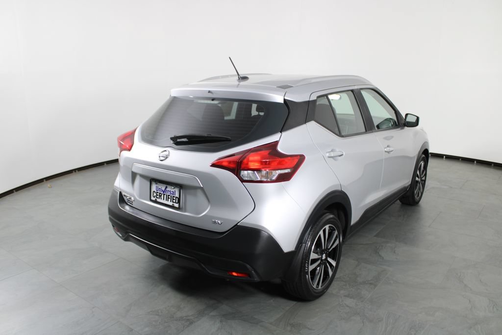 Certified 2019 Nissan Kicks SV FWD image 5