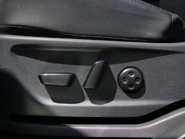 Used 2024 Nissan Ariya AWD image 21