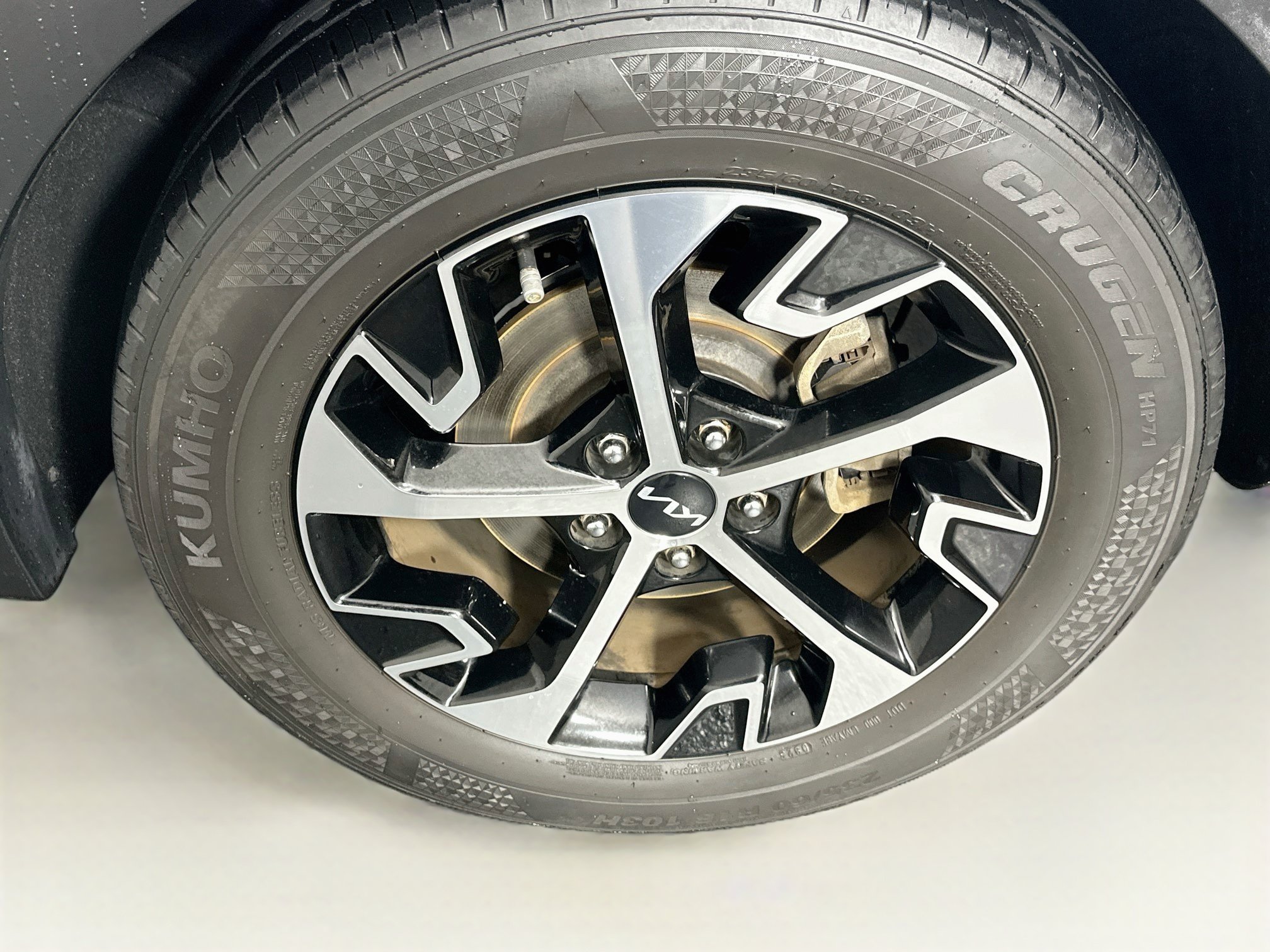 Used 2023 Kia Sportage EX FWD image 11