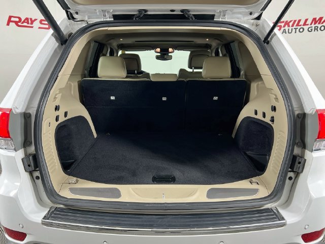 Used 2019 Jeep Grand Cherokee Limited AWD/4WD image 27