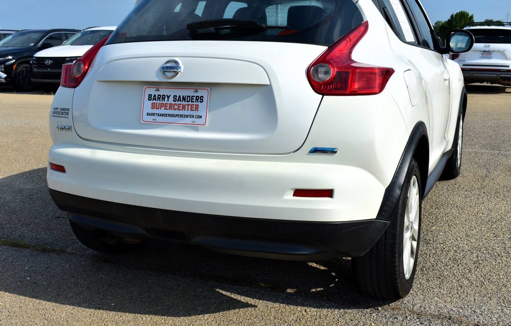 Used 2014 Nissan Juke S FWD image 9