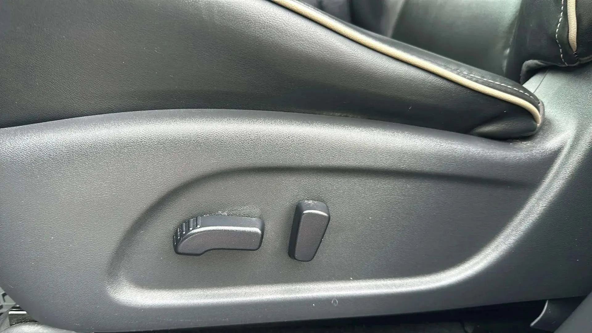 Used 2019 INFINITI QX60 Pure image 16