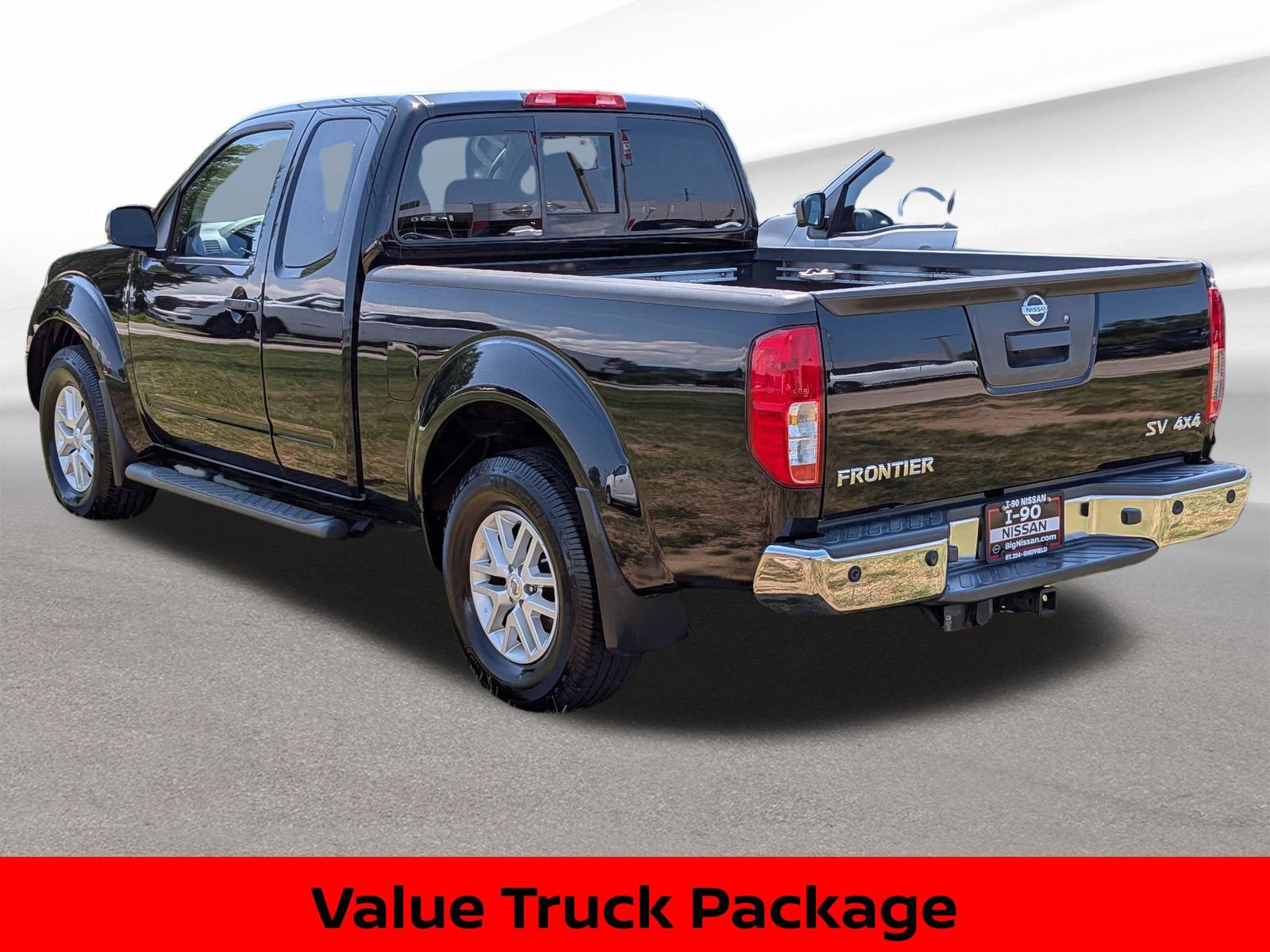 Certified 2018 Nissan Frontier SV w/ Value Truck Package AWD/4WD image 8