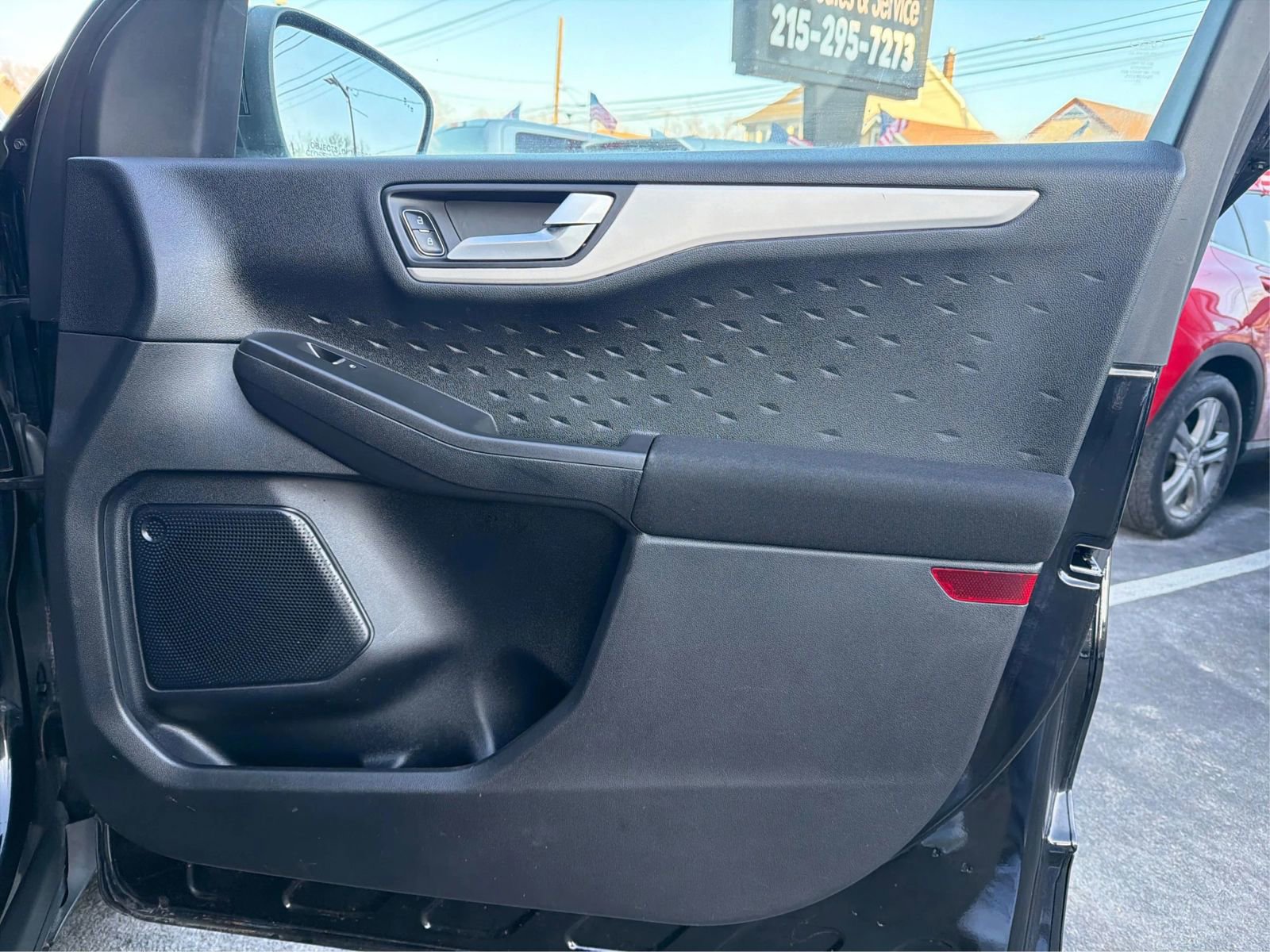 Used 2020 Ford Escape SE image 20