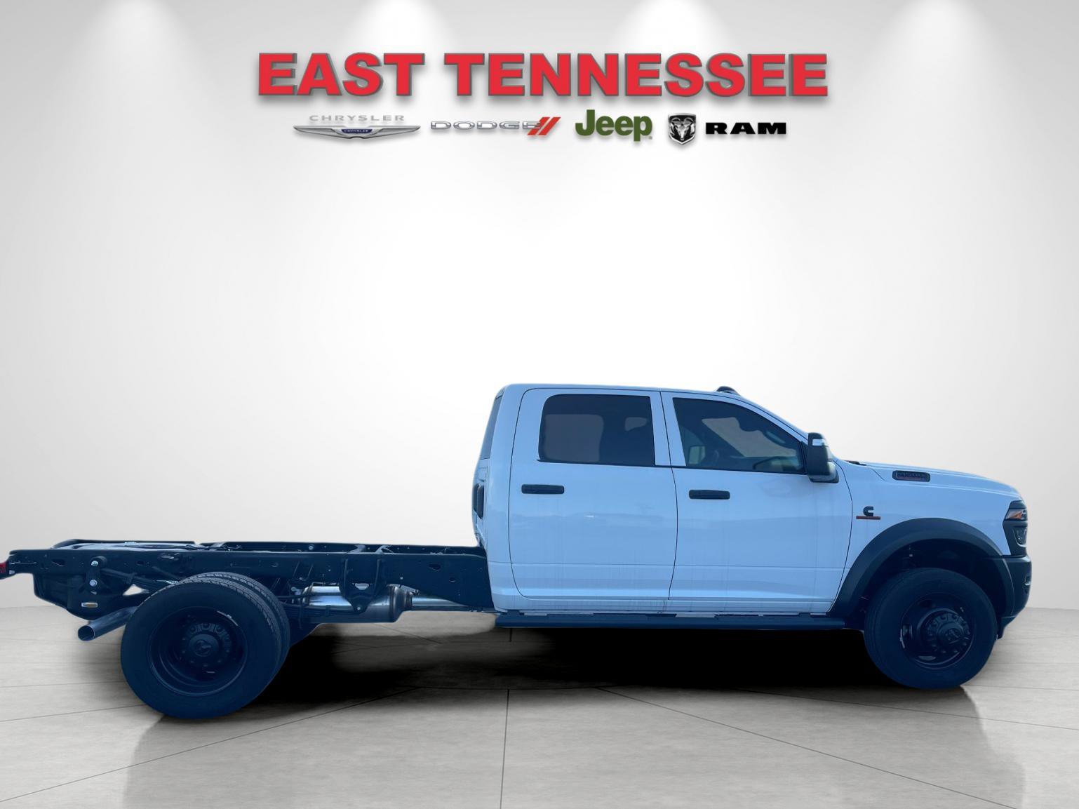 New 2026 RAM 4500 Tradesman AWD/4WD image 2