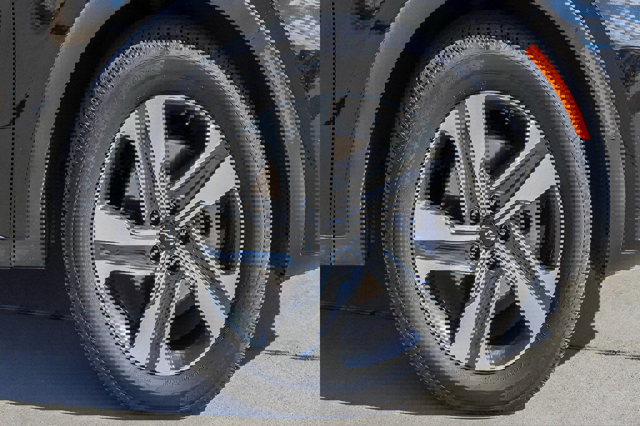 Used 2022 Kia Sorento EX w/ Panoramic Sunroof Package image 10