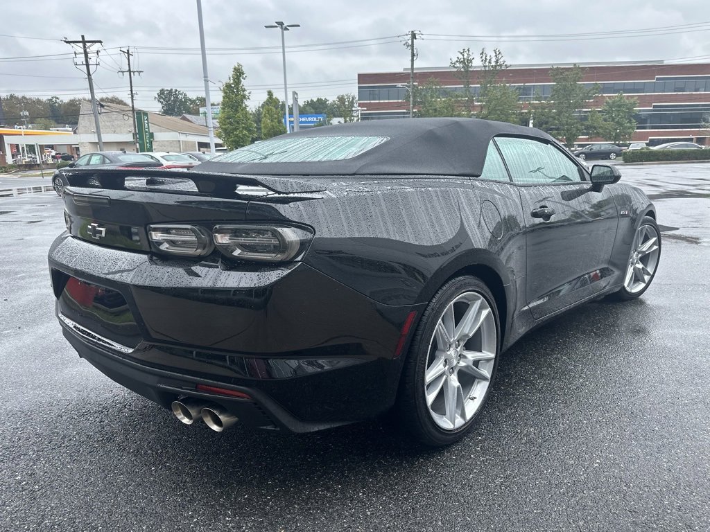 Used 2022 Chevrolet Camaro LT w/ RS Package image 6