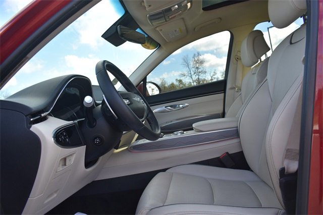 Used 2022 Genesis GV70 2.5T w/ Advanced Package image 28