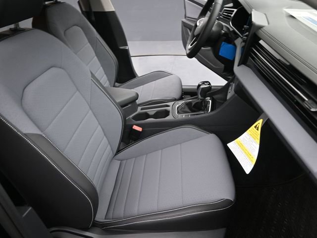New 2026 Volkswagen Jetta SE FWD image 24