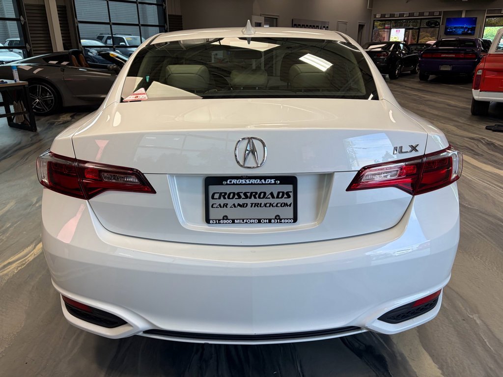 Used 2017 Acura ILX FWD image 32