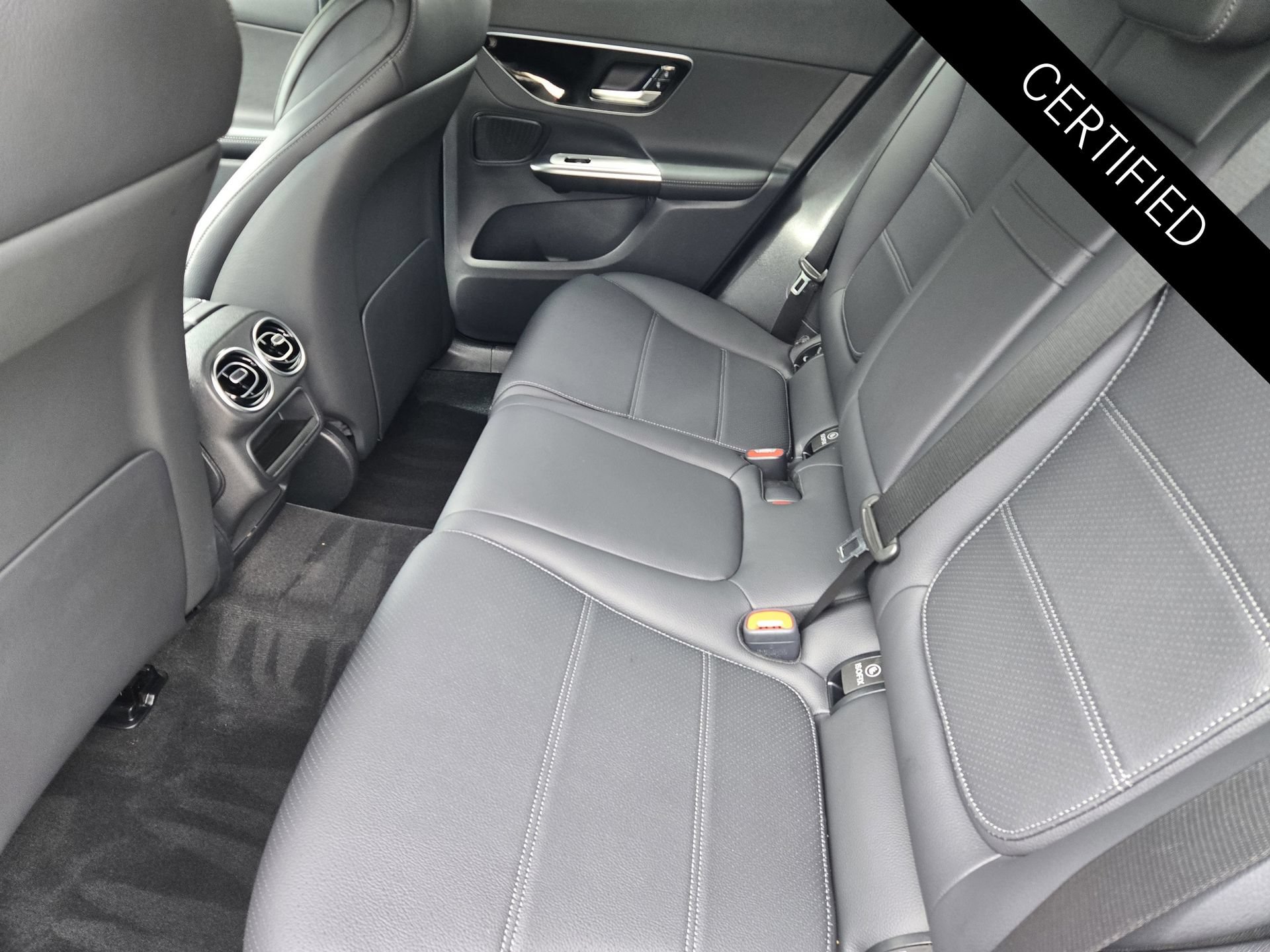 Certified 2026 Mercedes-Benz GLC 300 image 29