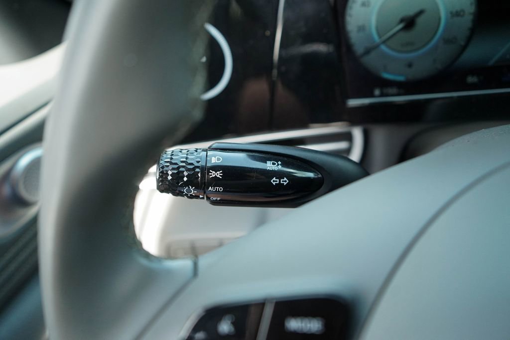 Used 2022 Hyundai Elantra SEL w/ Convenience Package image 27