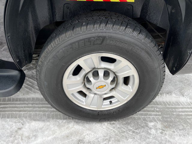 Used 2009 Chevrolet Suburban 2500 LT w/ Luxury Package image 11