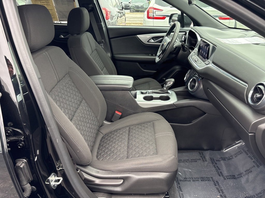 Used 2022 Chevrolet Blazer LT image 9