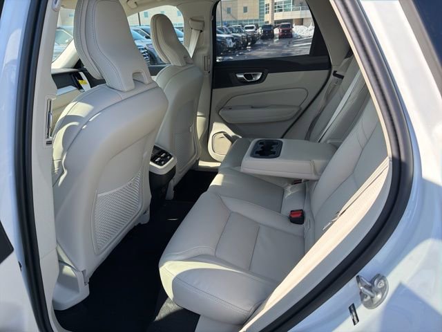 New 2026 Volvo XC60 B5 Ultra w/ Protection Package Premier AWD/4WD image 8