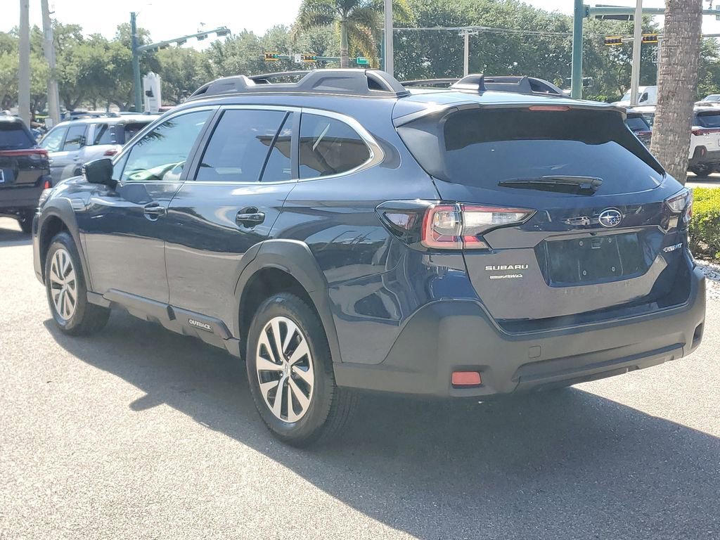Used 2025 Subaru Outback Premium AWD/4WD image 3