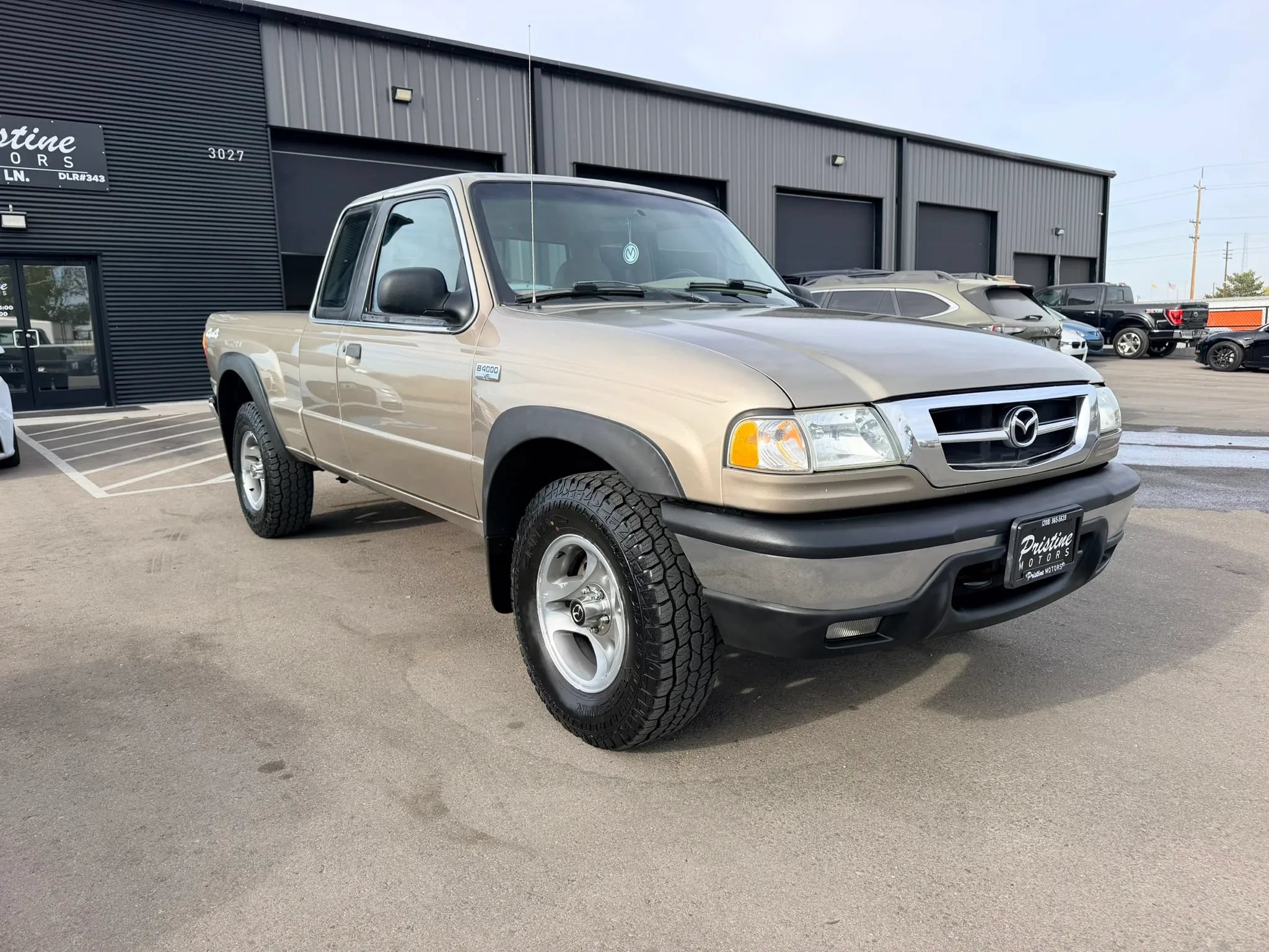 Used 2003 MAZDA B-Series Pickup 4x4 Cab Plus B4000 image 3