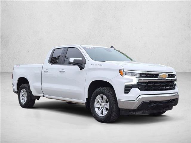 Used 2023 Chevrolet Silverado 1500 LT w/ Protection Package AWD/4WD image 3