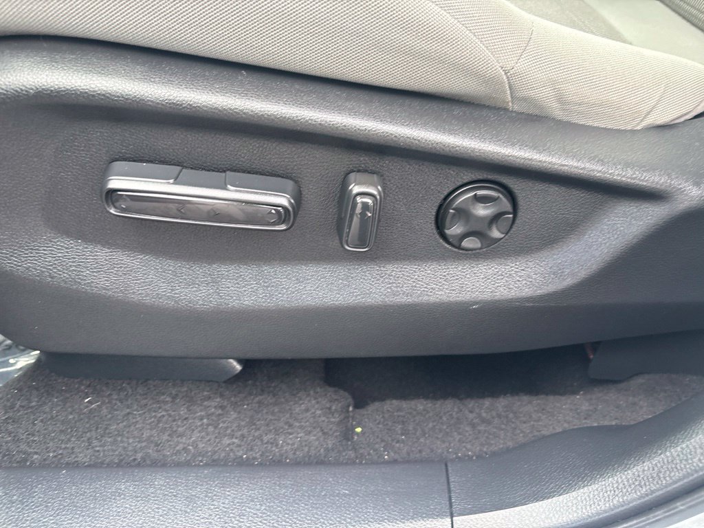 Used 2018 Honda CR-V EX image 17