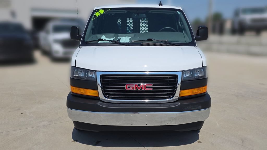 Used 2025 GMC Savana 2500 w/ Driver Convenience Package RWD image 8