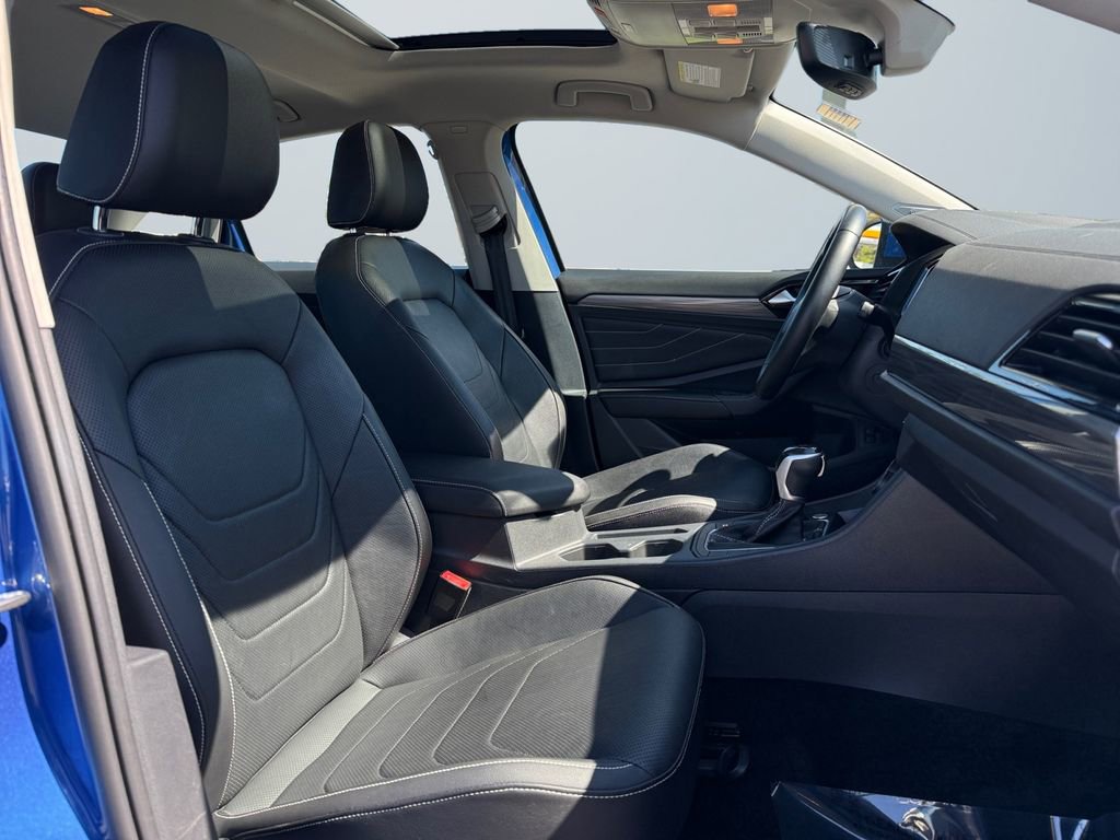 Used 2022 Volkswagen Jetta SEL image 15