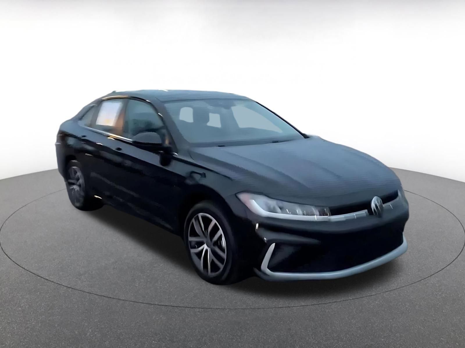 Used 2025 Volkswagen Jetta SE image 3