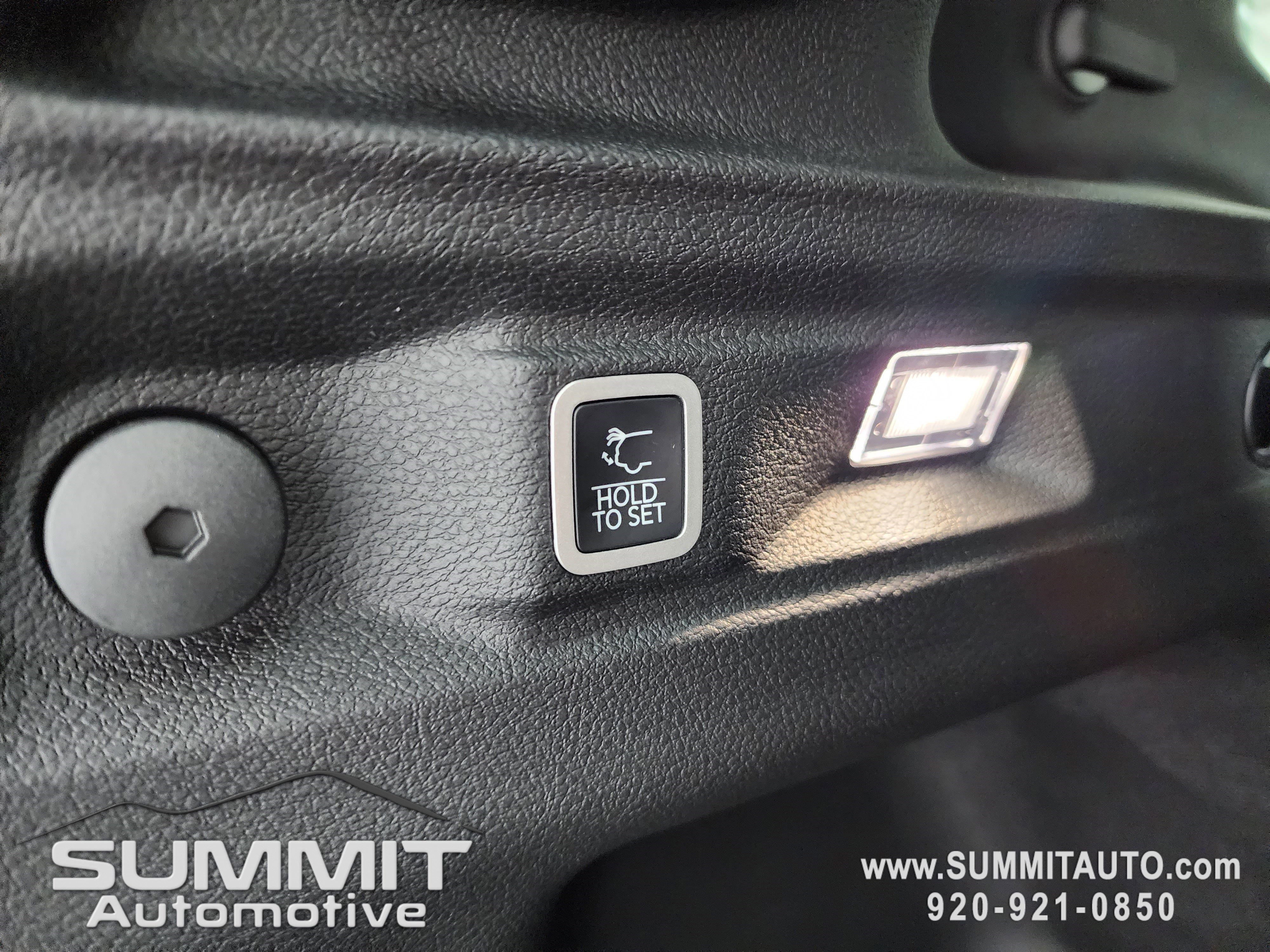 New 2025 Jeep Grand Cherokee L Limited w/ Trailer Tow Package image 28