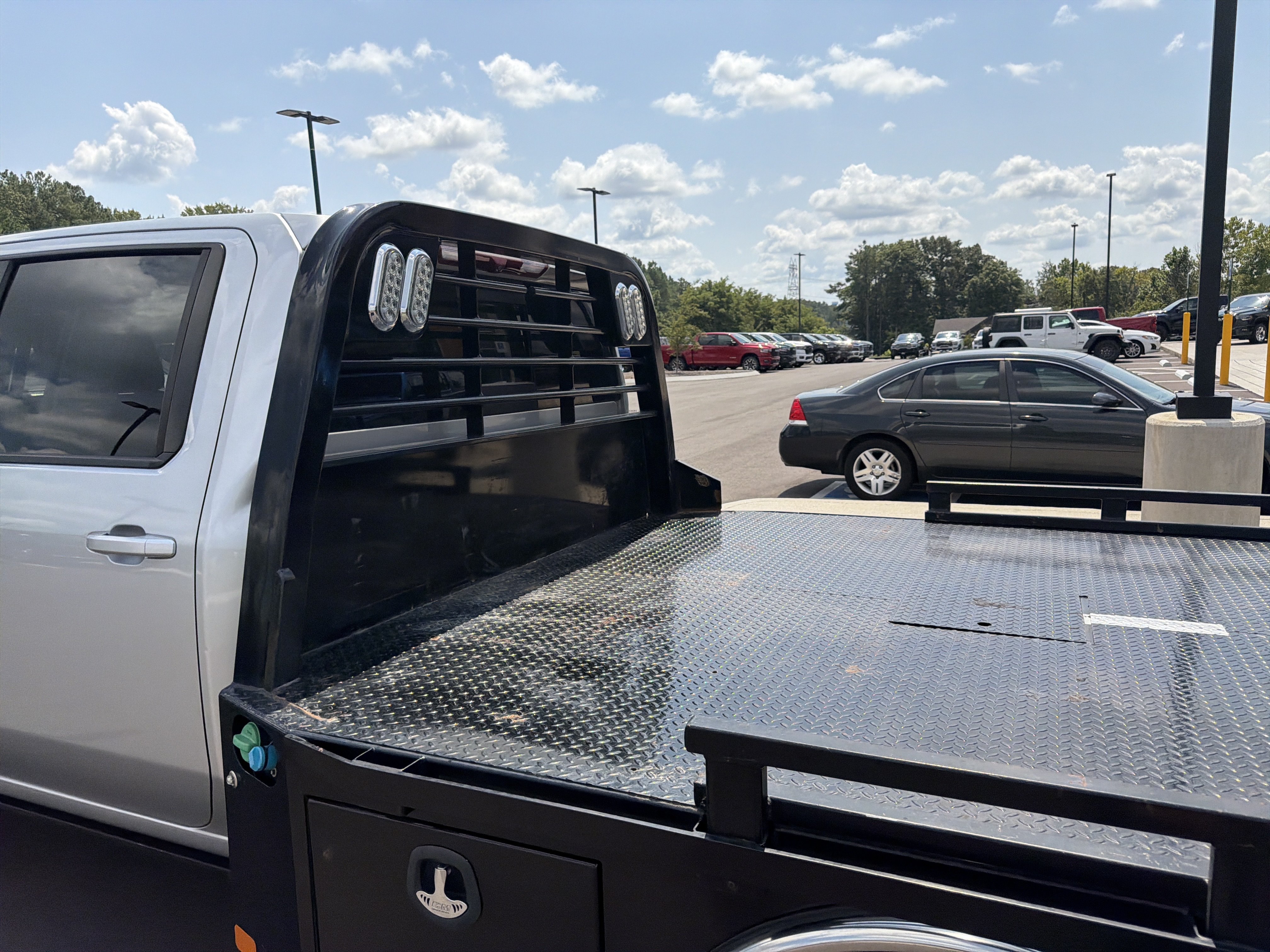 Used 2022 Chevrolet Silverado 3500 LT w/ Convenience Package AWD/4WD image 23