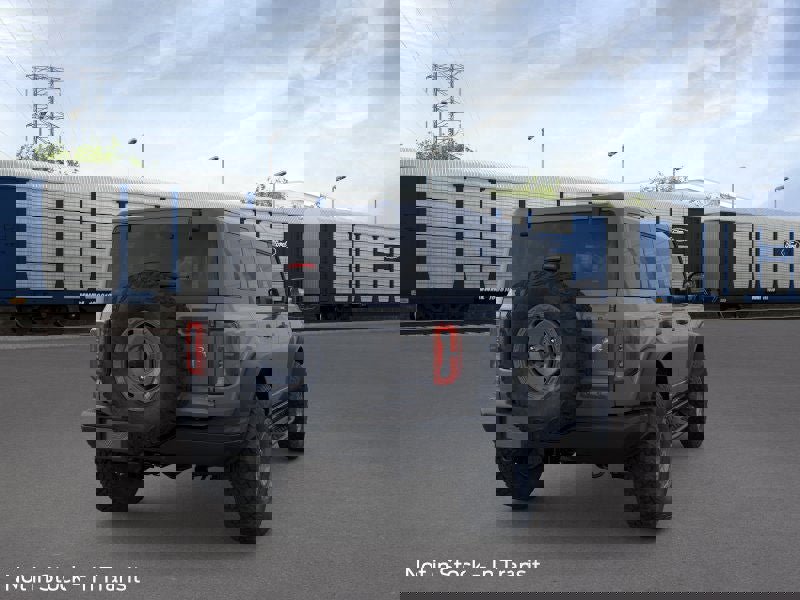 New 2025 Ford Bronco Badlands image 8