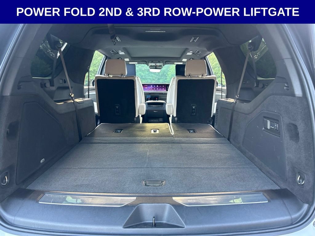 Used 2026 Cadillac Escalade ESV Platinum Sport AWD/4WD image 22