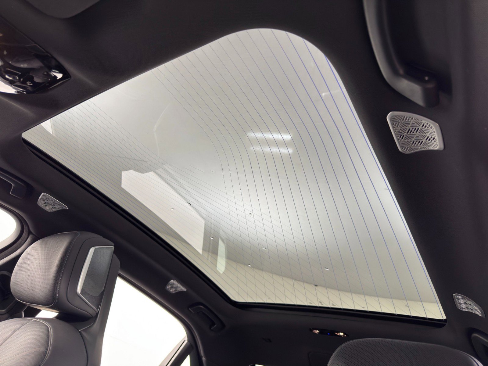 Used 2024 BMW i7 xDrive60 w/ Executive Package image 11