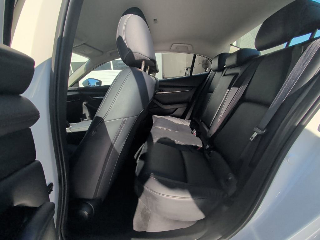 Used 2019 MAZDA MAZDA3 AWD Sedan w/ Select Package image 11