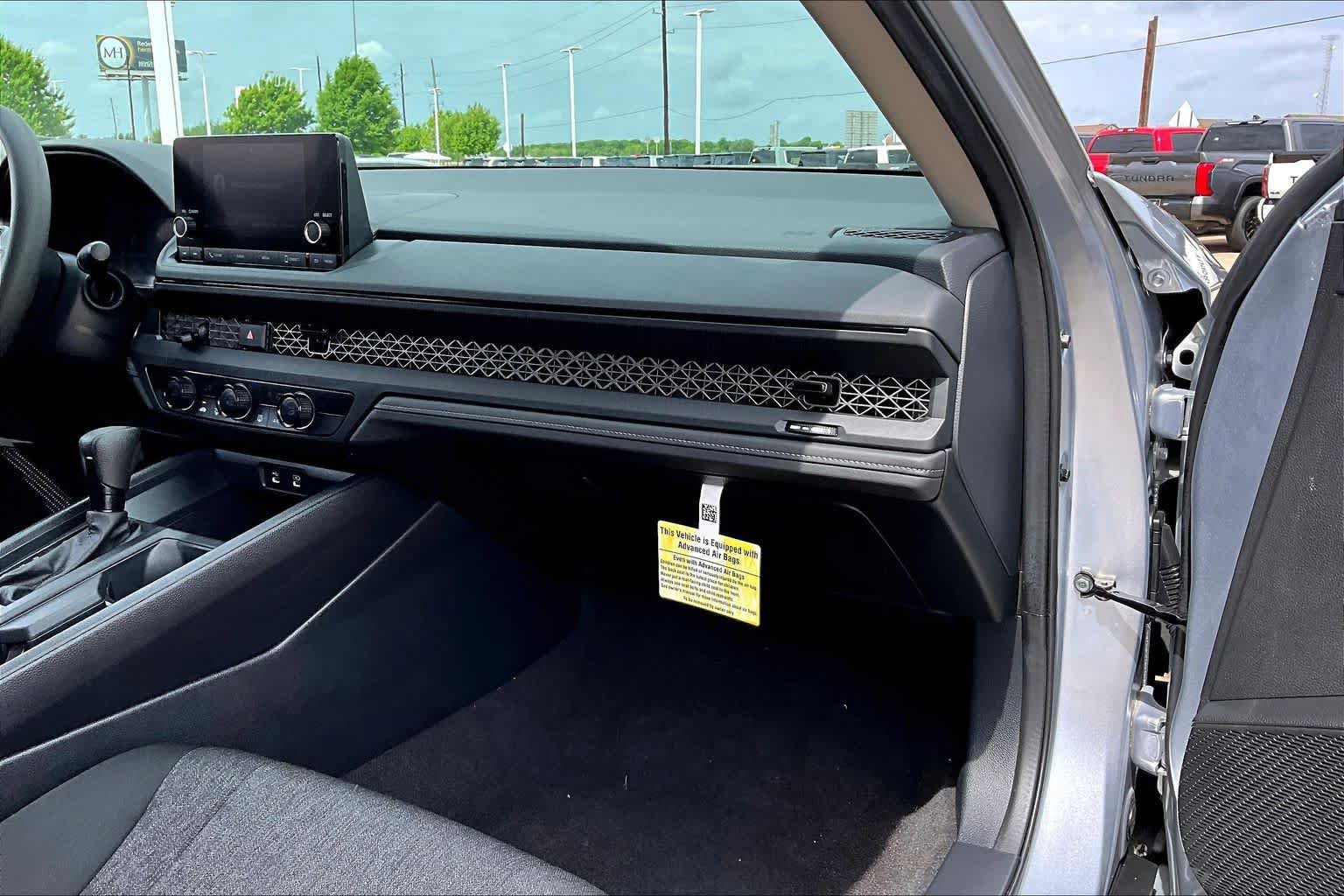 Used 2025 Honda Accord LX image 19