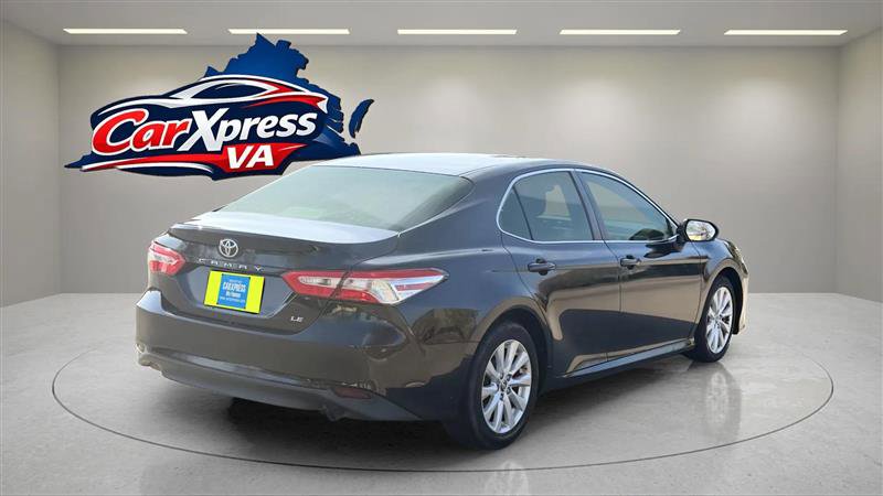 Used 2018 Toyota Camry LE w/ Convenience Package image 12