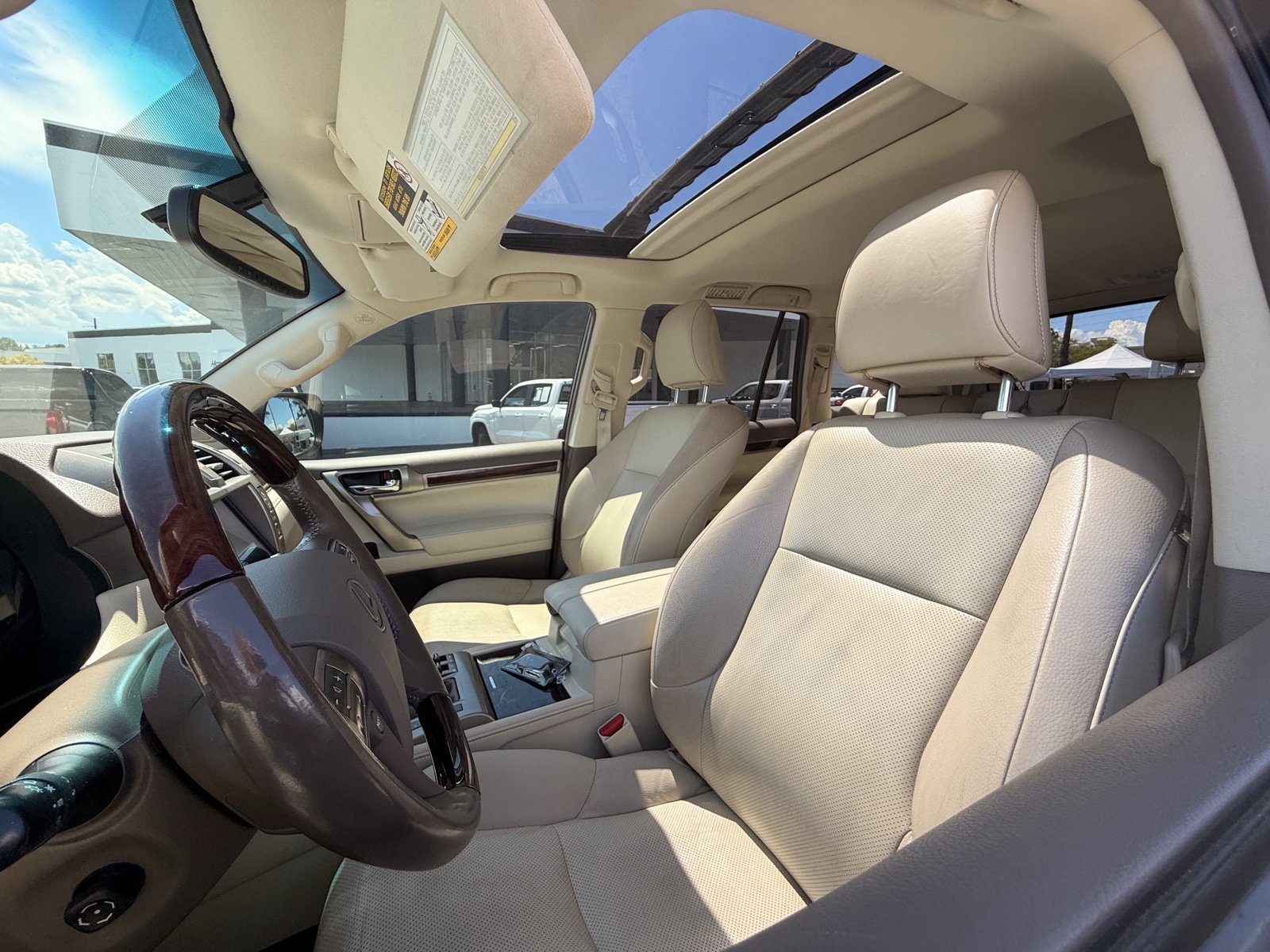 Used 2017 Lexus GX 460 Premium AWD/4WD image 28