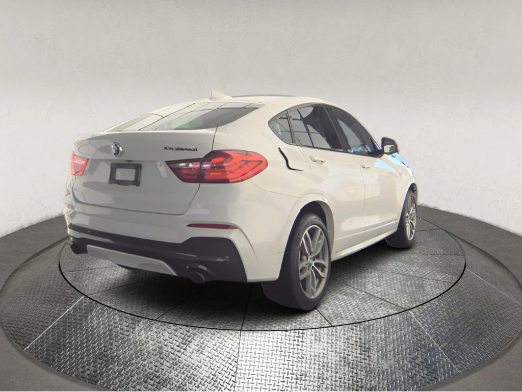 Used 2018 BMW X4 M40i image 2