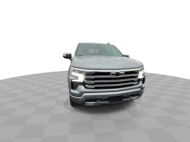Certified 2025 Chevrolet Silverado 1500 High Country w/ High Country Premium Package AWD/4WD image 3